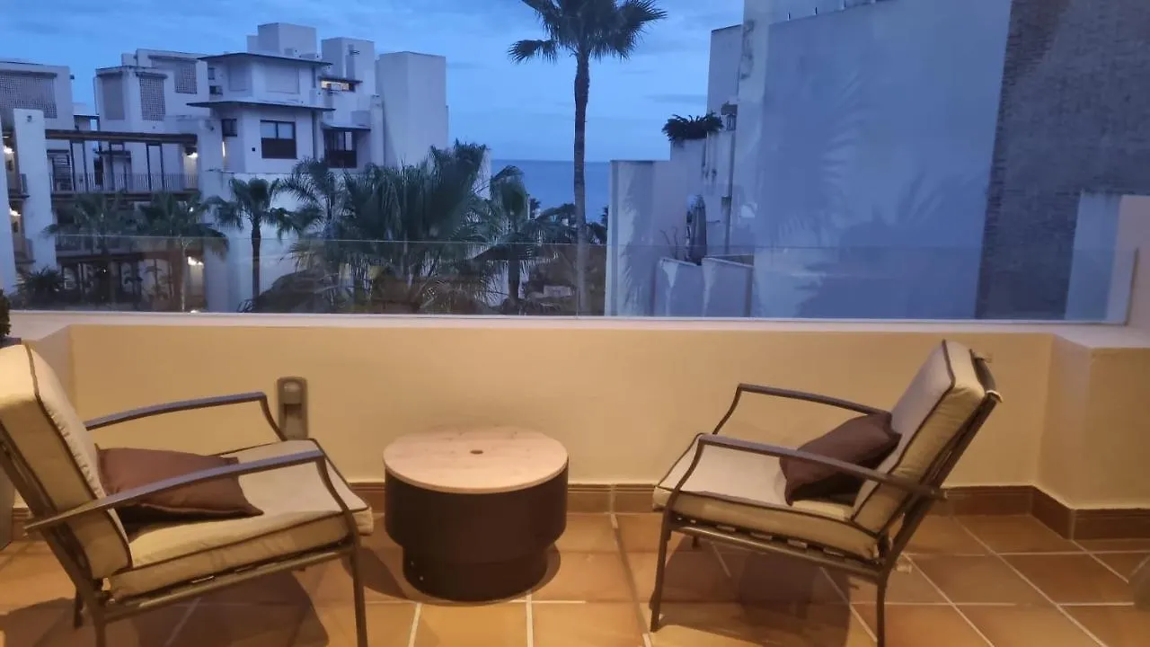 Apartamento Lujo En Primera Linea De Playa En Bahia De La Plata, Estepona Apartman