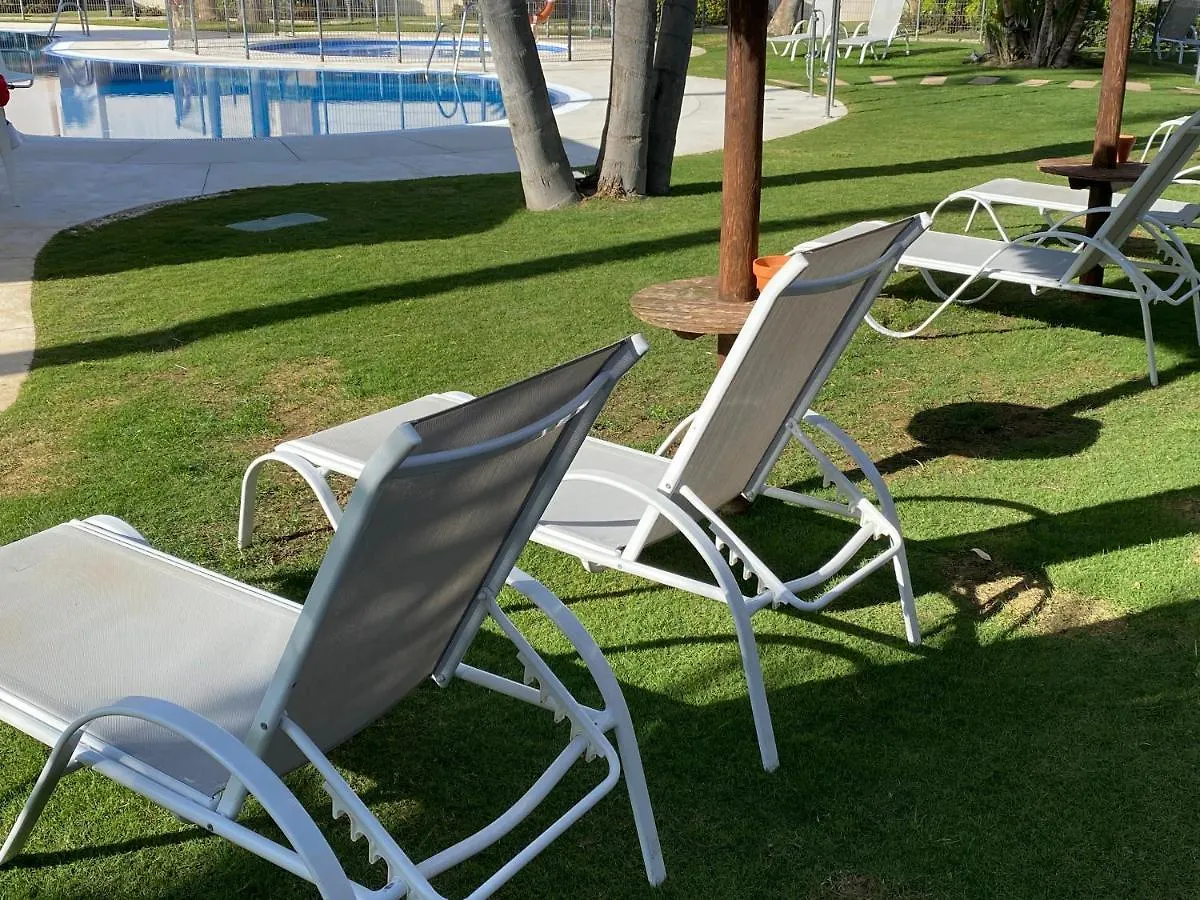 Apartamento Lujo En Primera Linea De Playa En Bahia De La Plata, Estepona